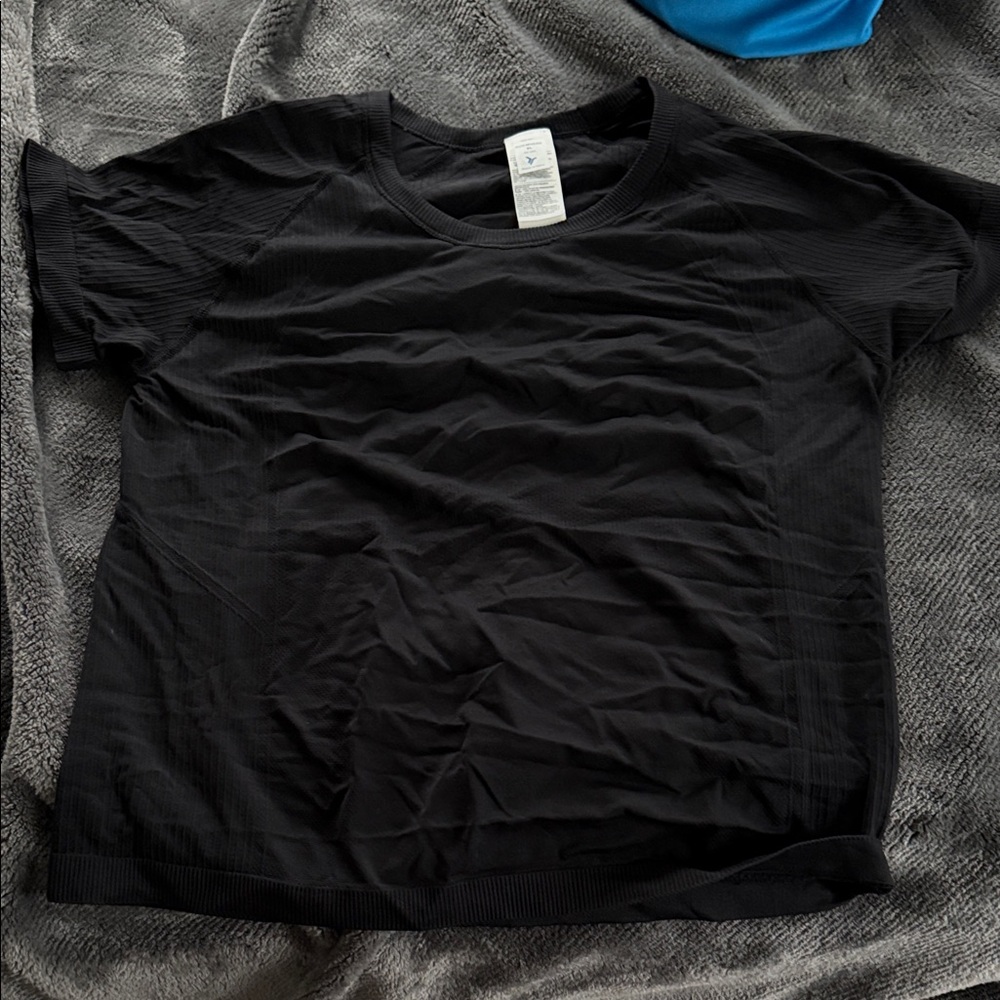 Old Navy Black Go-Dry Workout Shirt